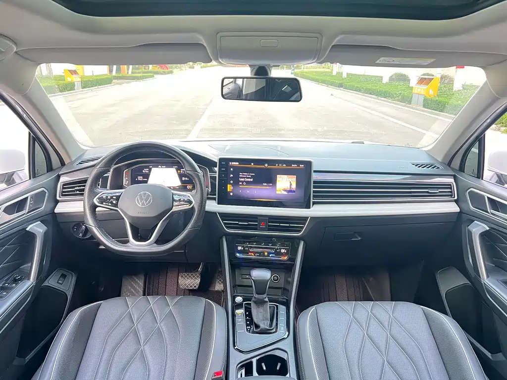 Volkswagen Tiguan L — миниатюра 9