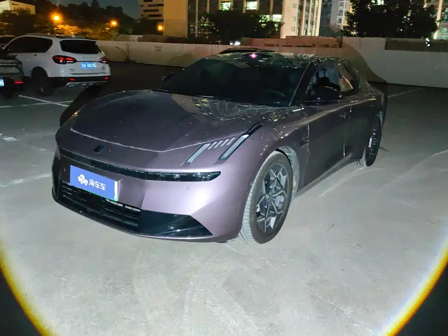 Lynk & Co 10
