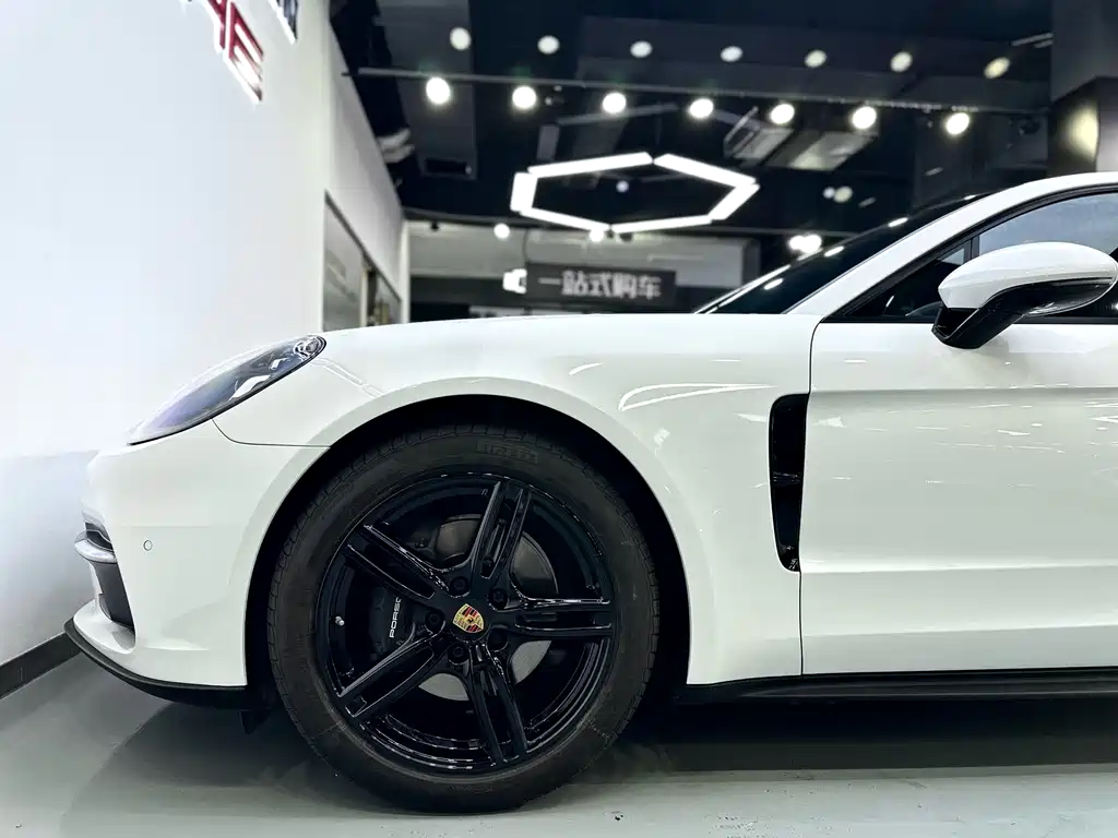 Porsche Panamera — миниатюра 27