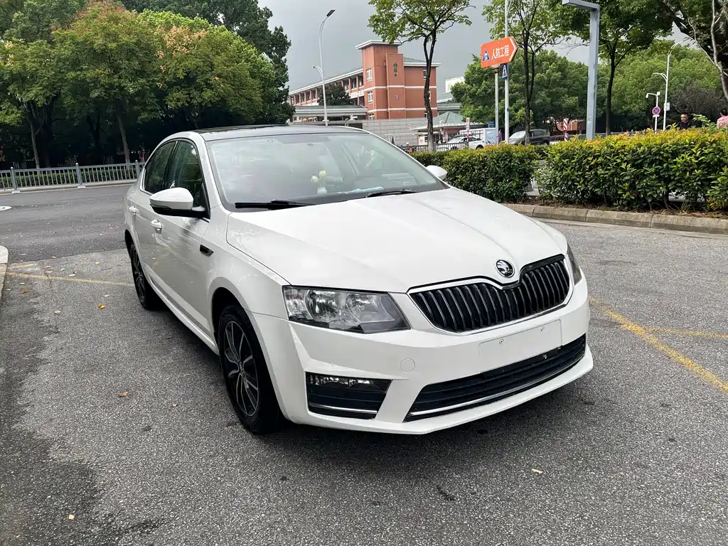 Skoda Octavia — миниатюра 3