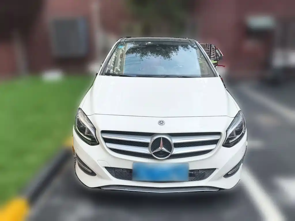 Mercedes-Benz B-Class — миниатюра 2
