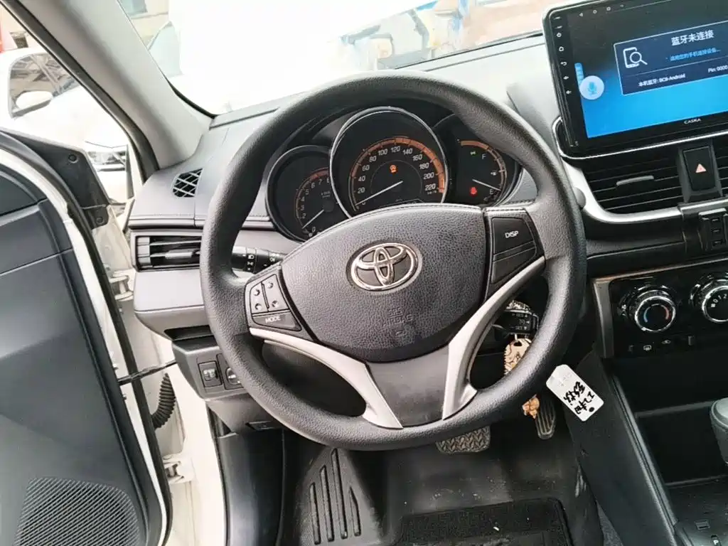 Toyota Yaris L — миниатюра 11