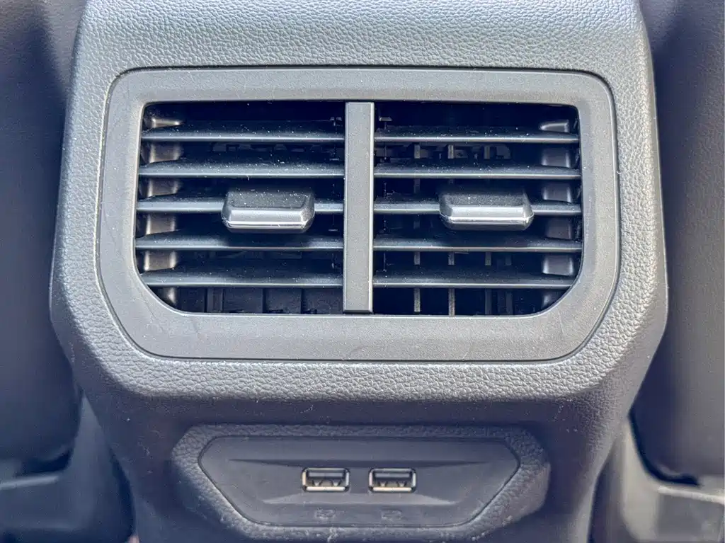Volkswagen Lavida — миниатюра 17