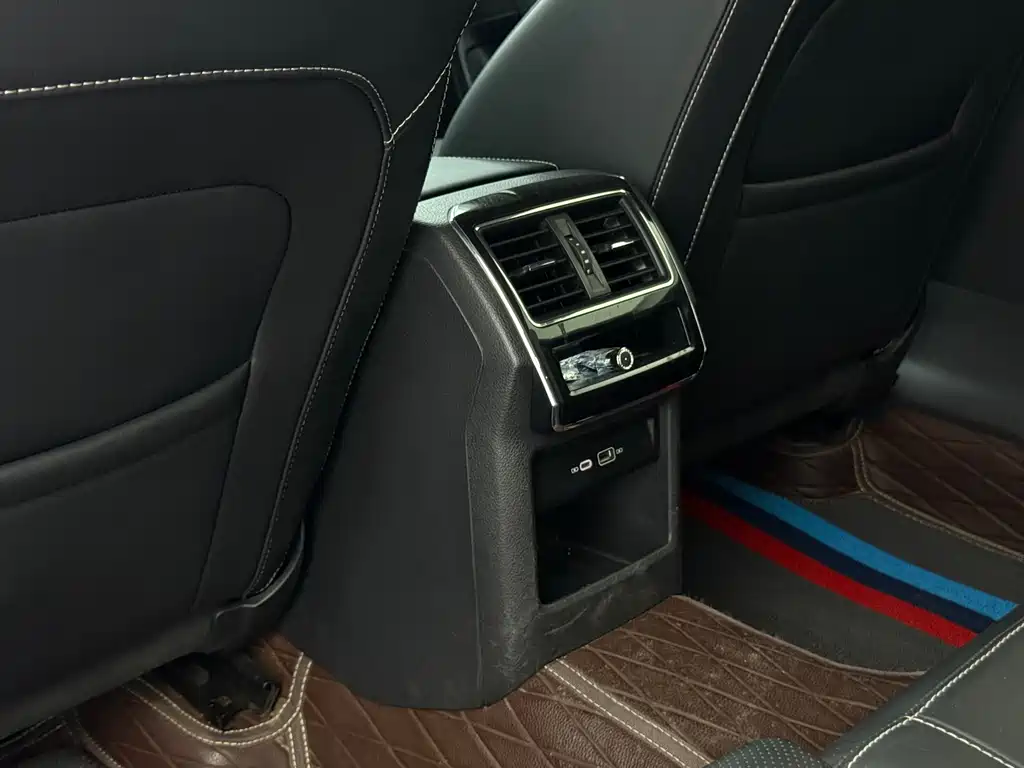 Skoda Superb TSI280 DSG Premium Edition, фото 17