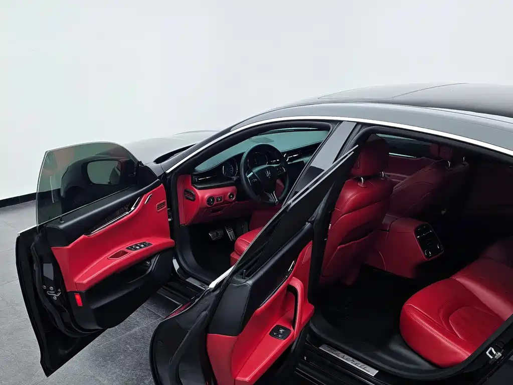 Maserati Quattroporte — миниатюра 15