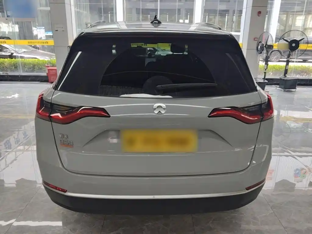 NIO ES8 — миниатюра 6