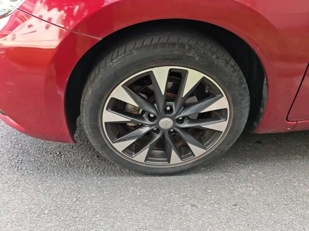 Nissan Tiida — миниатюра 23