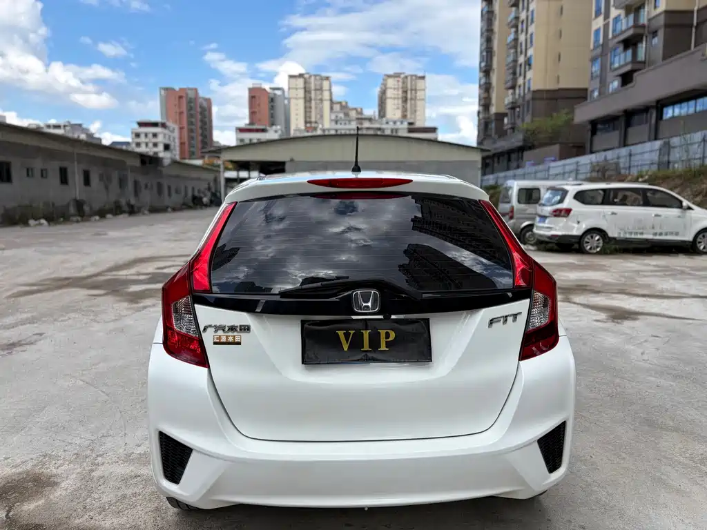 Honda Fit — миниатюра 5