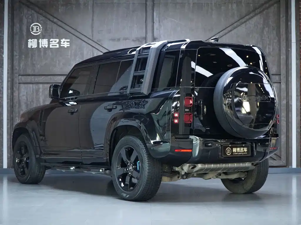 Land Rover Defender — миниатюра 3