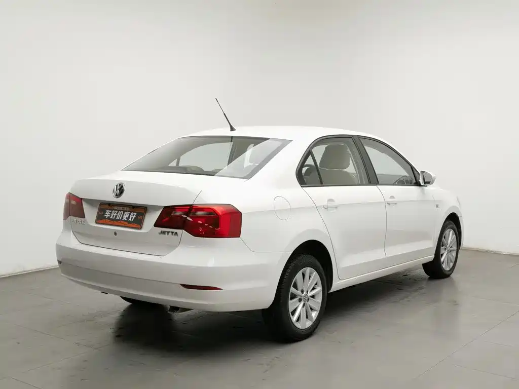 Volkswagen Jetta — миниатюра 2