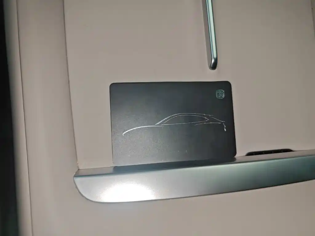 Xiaomi YU7 — миниатюра 9
