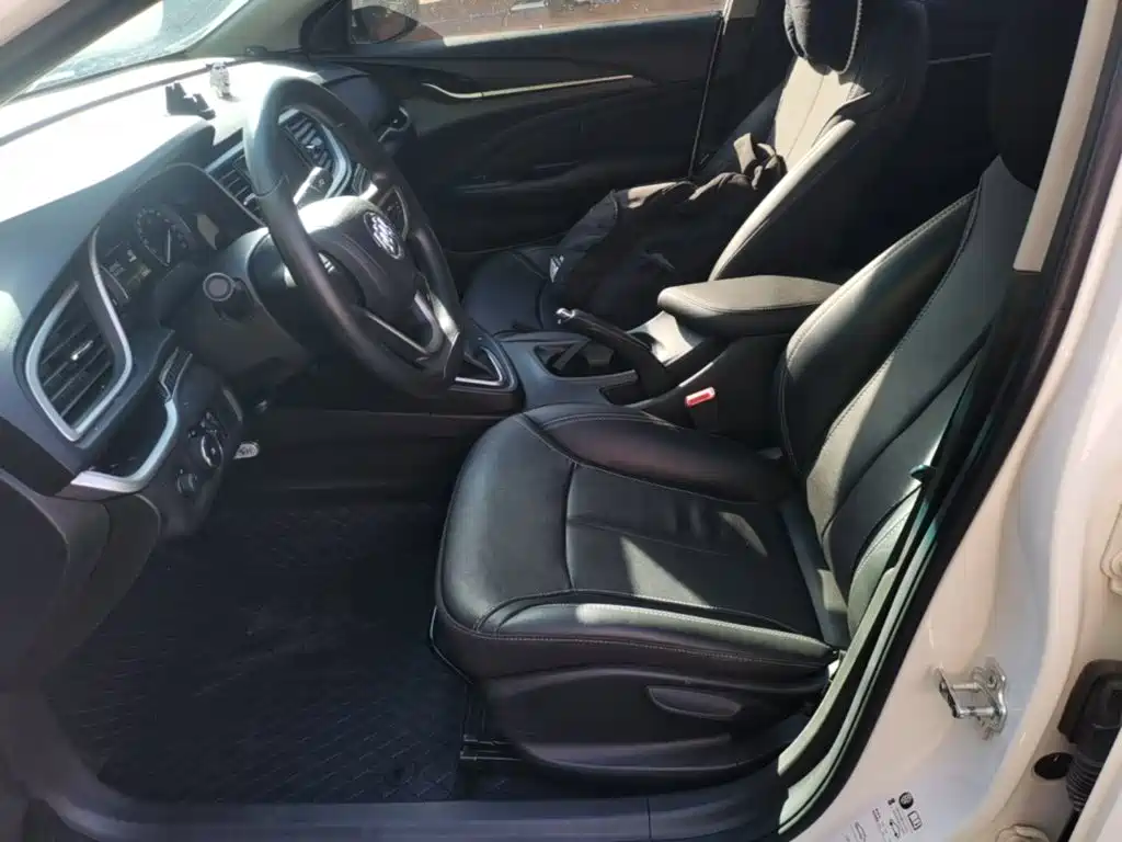 Buick Excelle — миниатюра 15