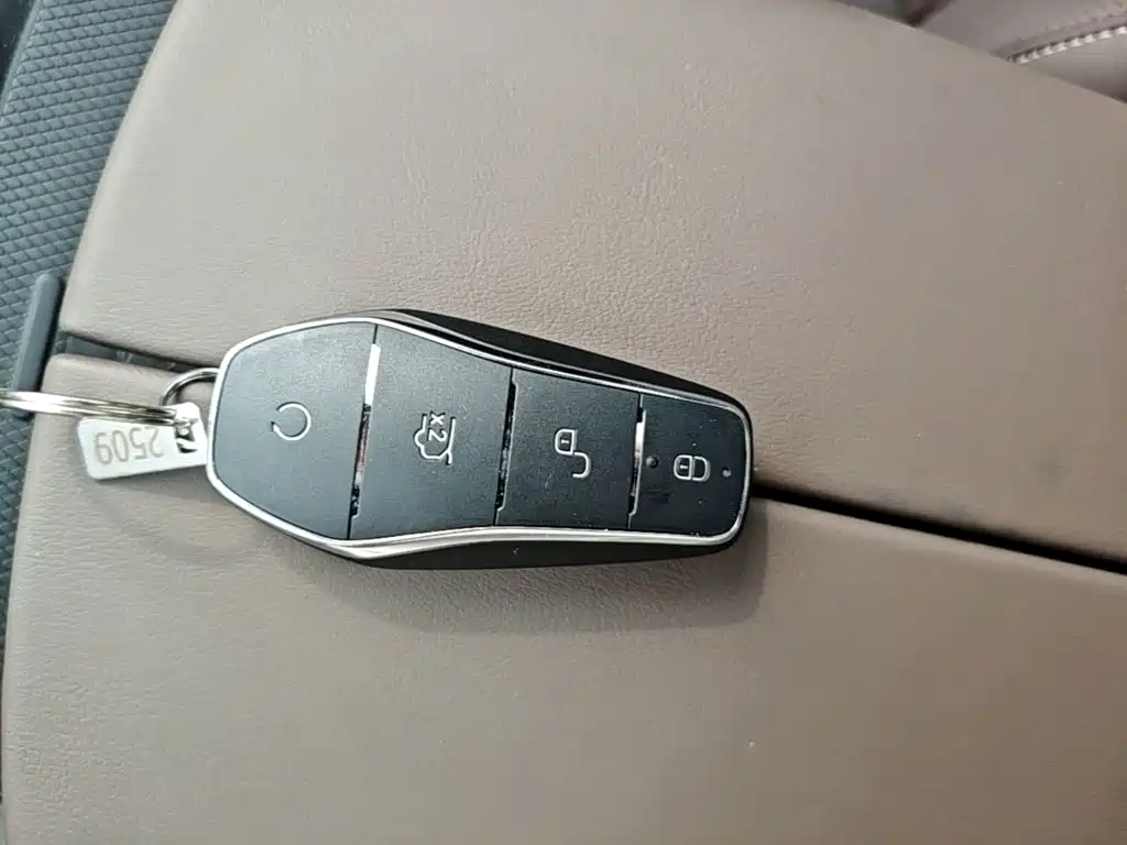 BYD Han — миниатюра 9