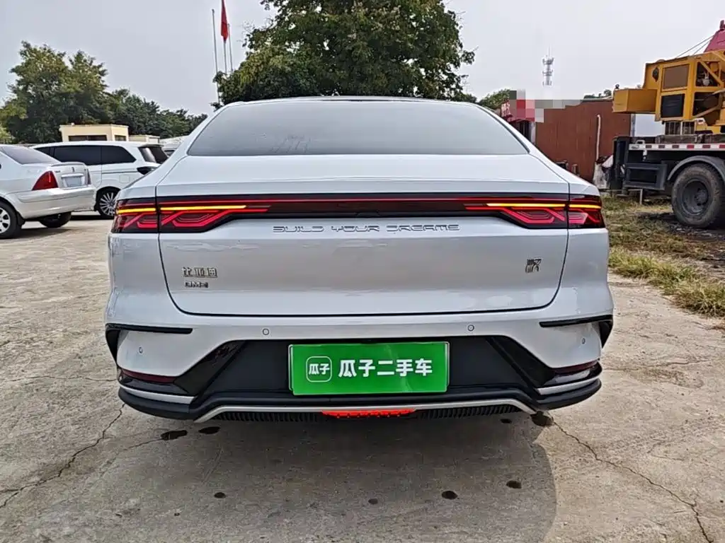 BYD Han — миниатюра 6
