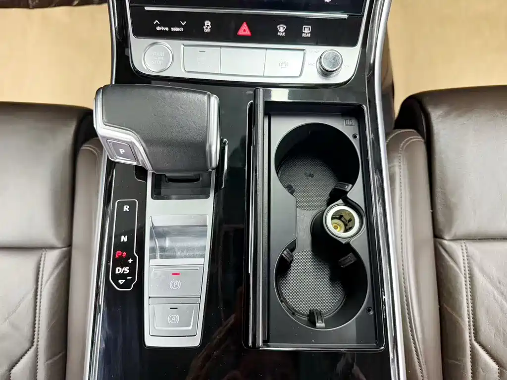Audi A8 — миниатюра 19