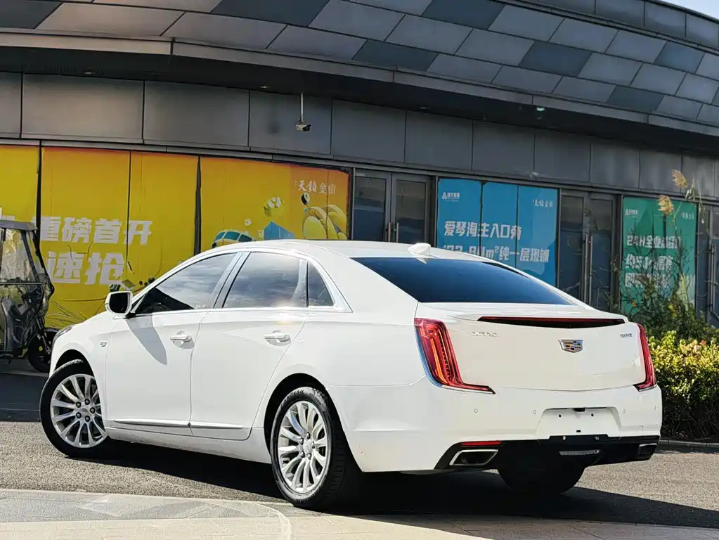 Cadillac XTS — миниатюра 4