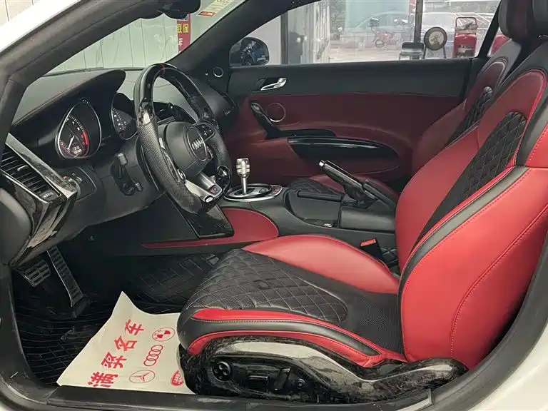 Audi R8 — миниатюра 11