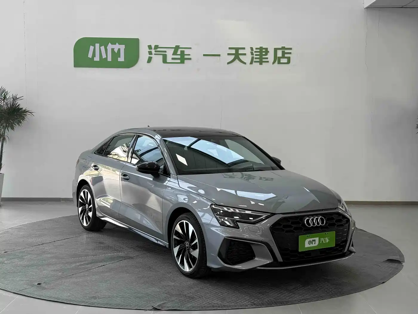 Audi A3 2023 Silver/gray из Китая