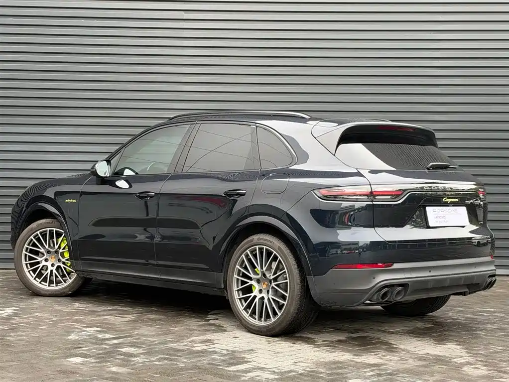 Porsche Cayenne Hybrid — миниатюра 4