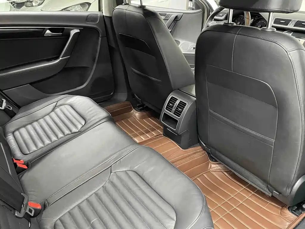 Volkswagen Magotan — миниатюра 13