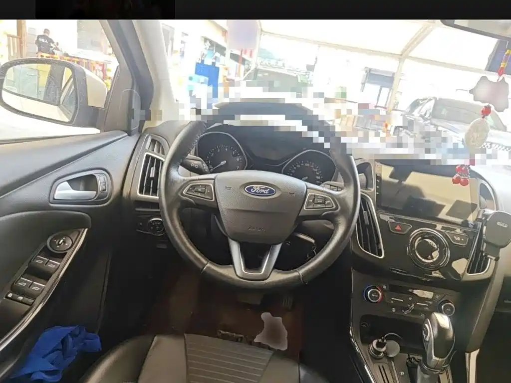 Ford Focus — миниатюра 14