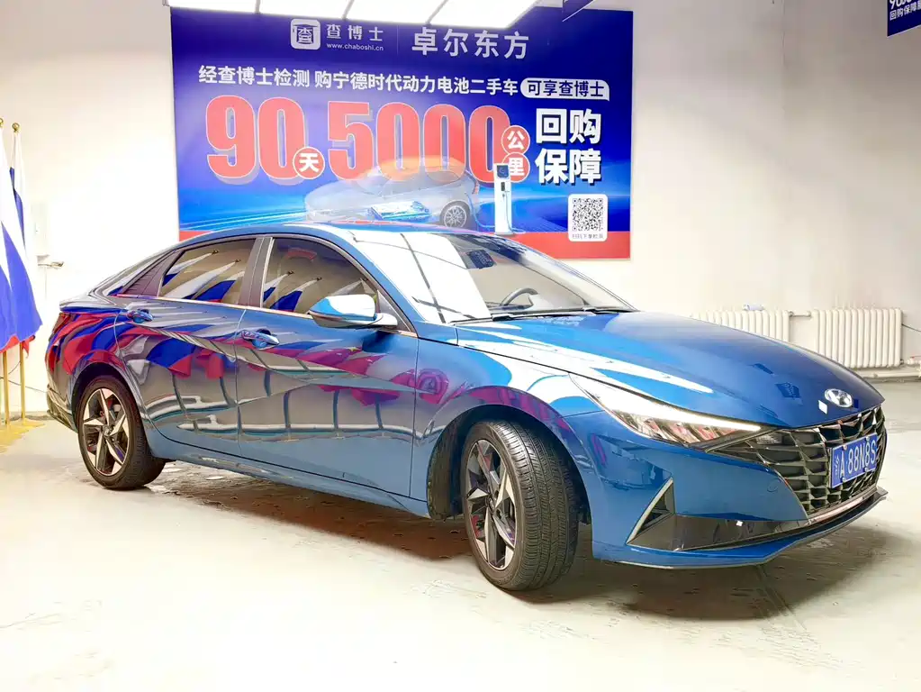 Hyundai Elantra — миниатюра 3