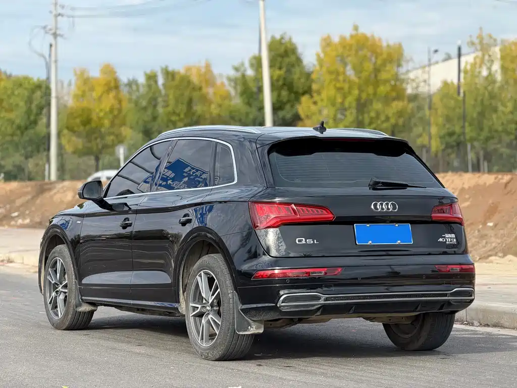Audi Q5L — миниатюра 10