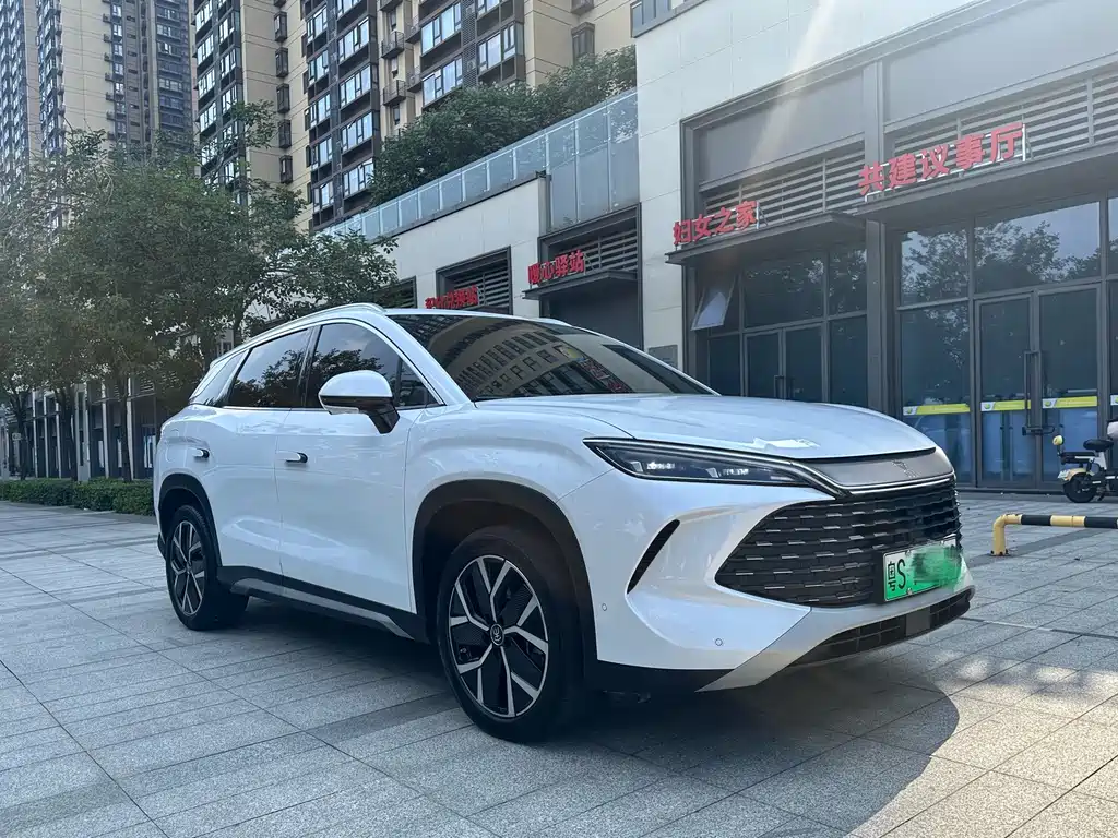 BYD L DM-i — миниатюра 3