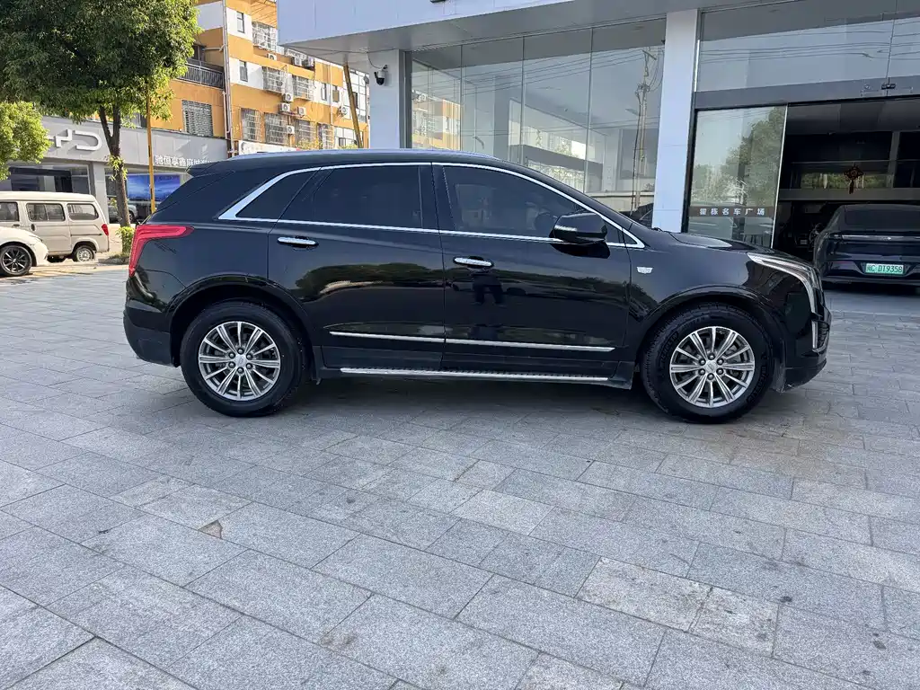 Cadillac XT5 — миниатюра 4
