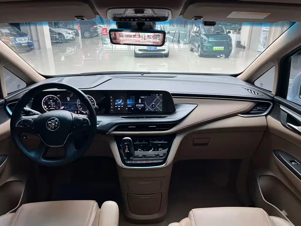 Buick GL8 — миниатюра 13