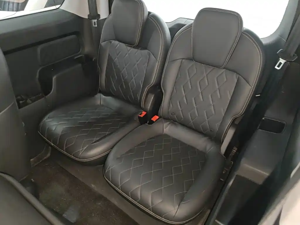 Baojun KiWi EV — миниатюра 17