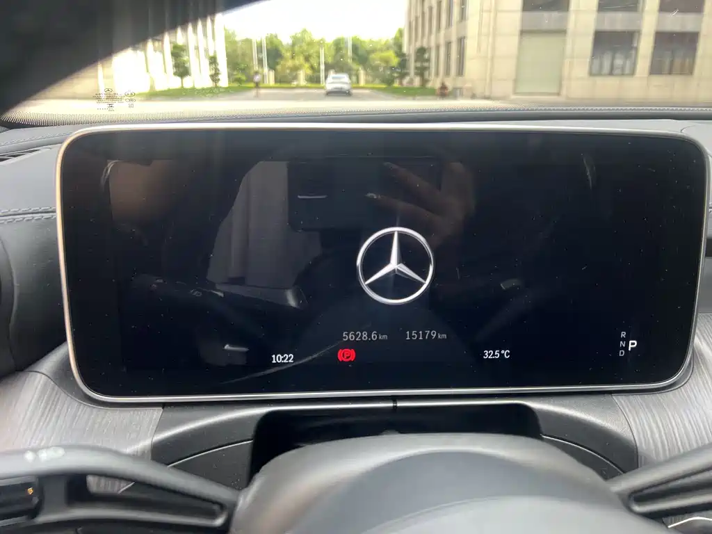 Mercedes-Benz C-Class — миниатюра 13