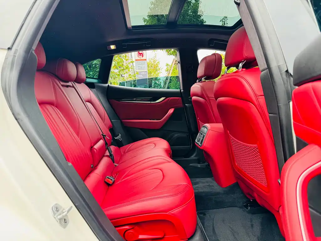 Maserati Levante — миниатюра 8