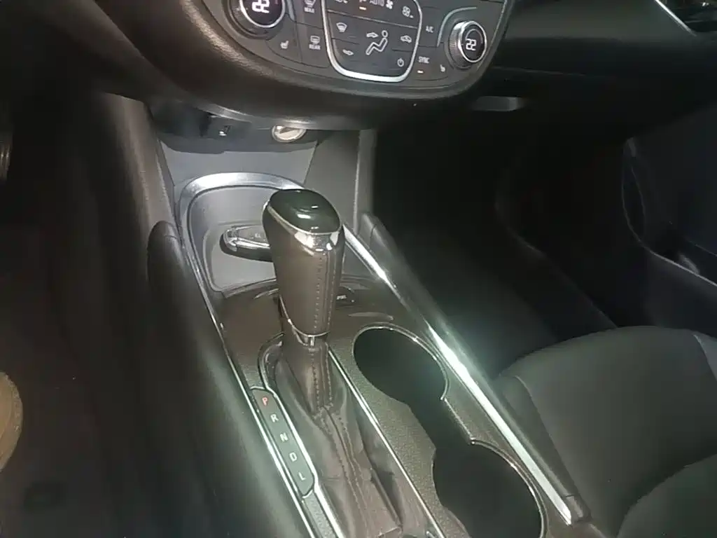 Chevrolet Malibu XL — миниатюра 12