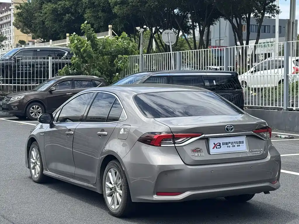 Toyota Corolla — миниатюра 7