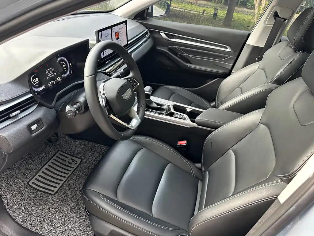 Geely Emgrand — миниатюра 5