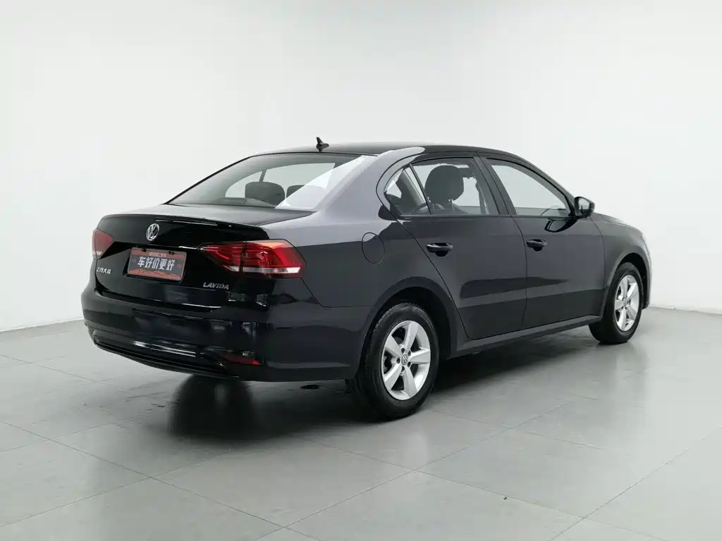 Volkswagen Lavida — миниатюра 2