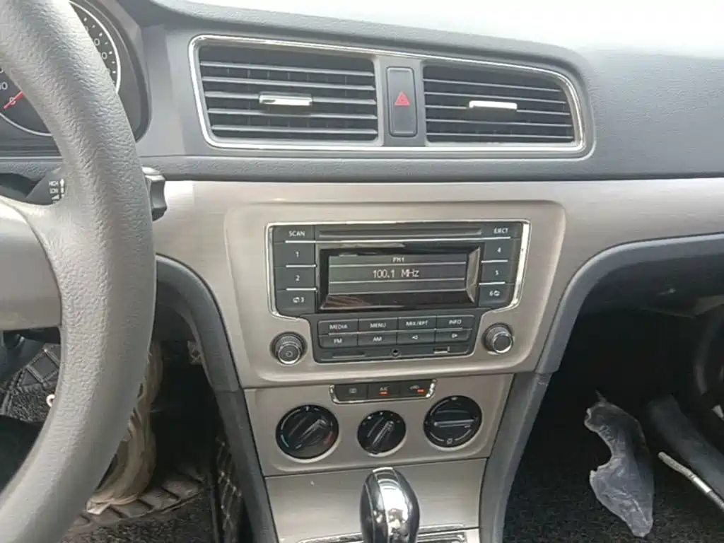 Volkswagen Lavida — миниатюра 18