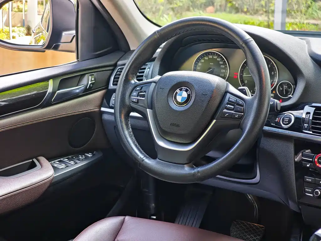 BMW X4 — миниатюра 9