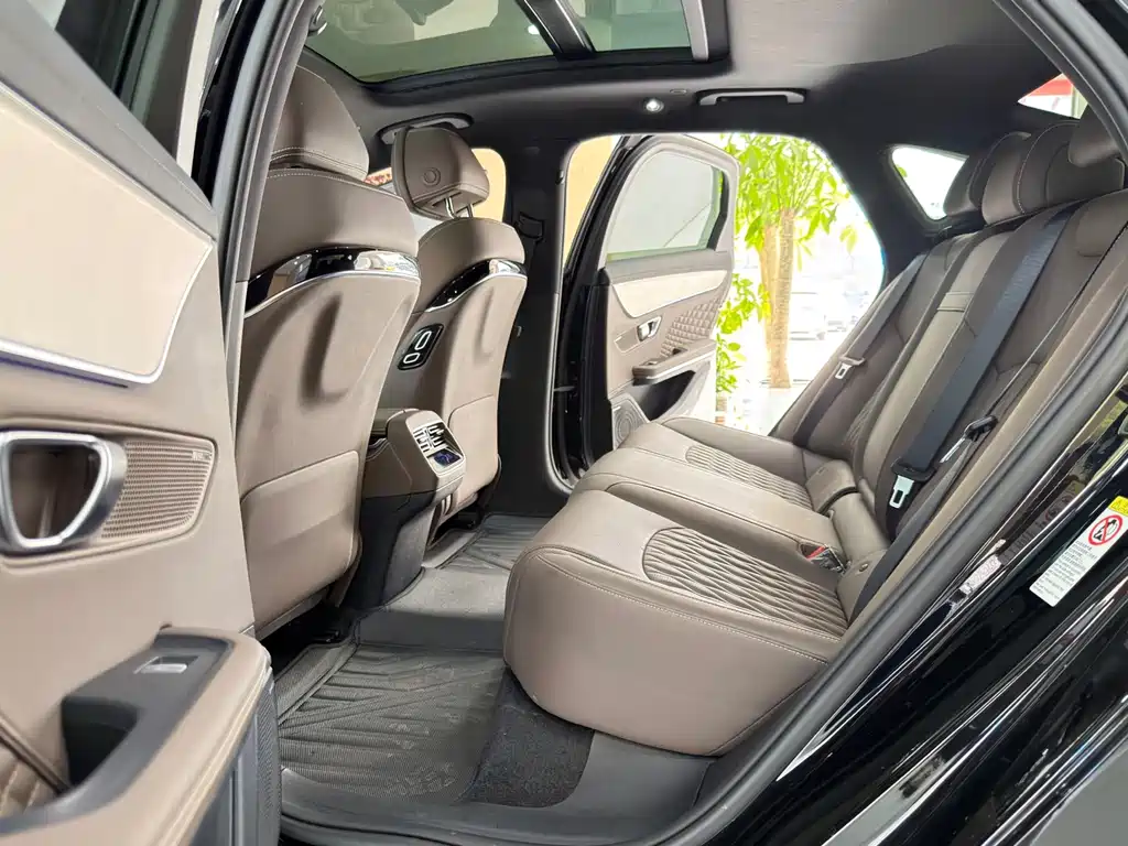 BYD Han — миниатюра 11