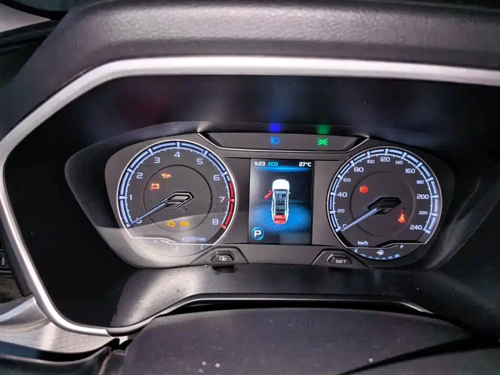 Geely Vision X6 — миниатюра 4