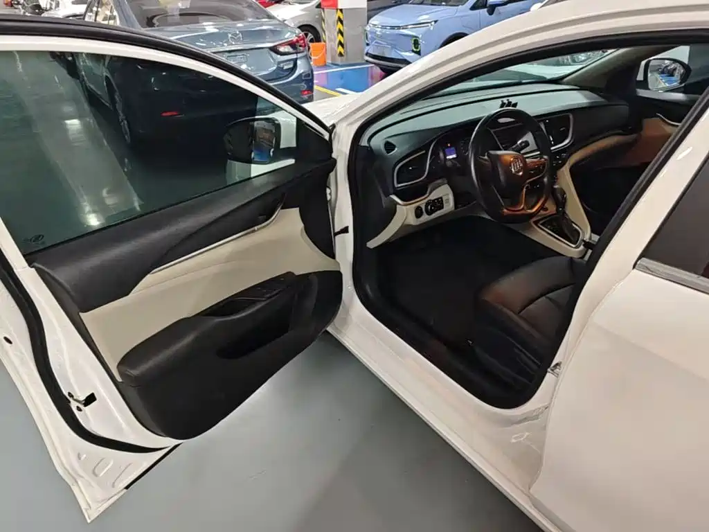 Buick Excelle — миниатюра 16