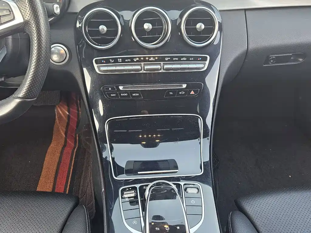Mercedes-Benz C-Class — миниатюра 7
