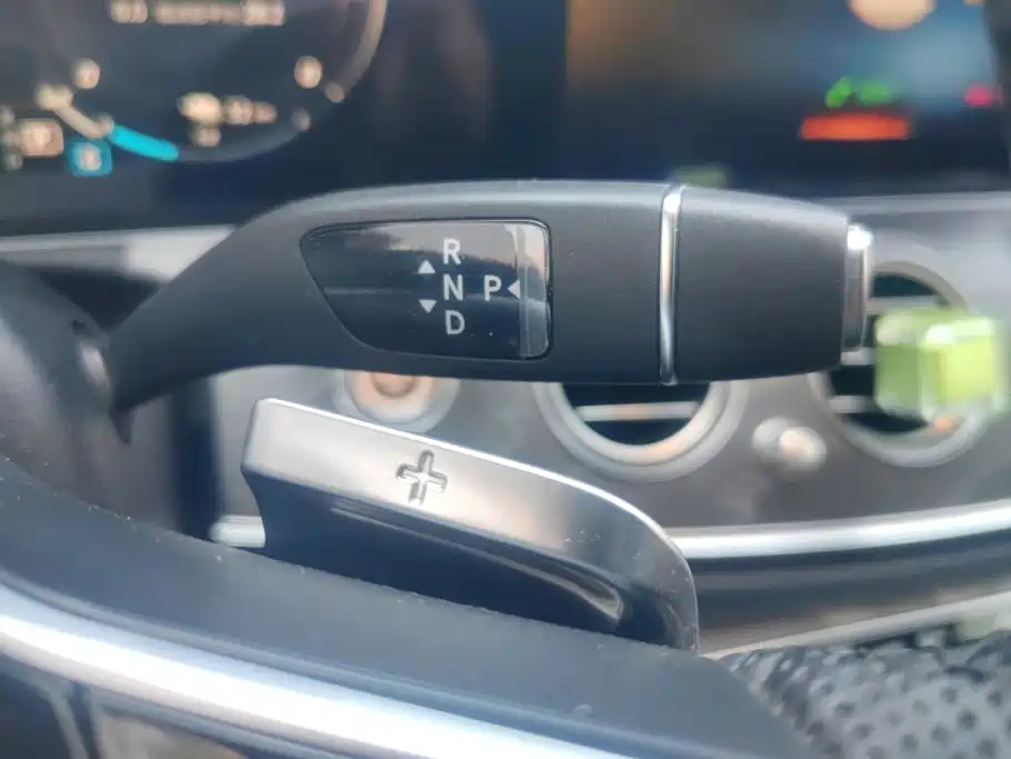 Mercedes-Benz E-Class New Energy — миниатюра 16