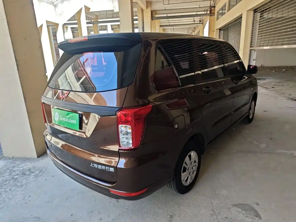 Wuling Hongguang — миниатюра 7