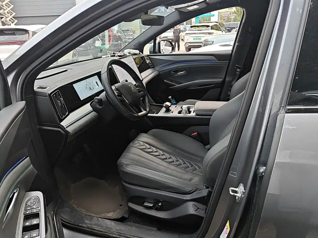 BYD L DM-i — миниатюра 15