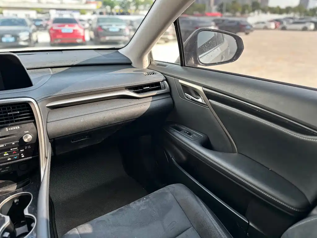 Lexus RX — миниатюра 14