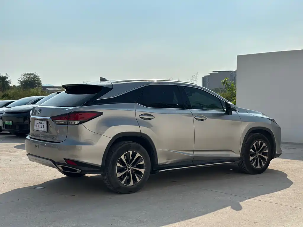 Lexus RX — миниатюра 16