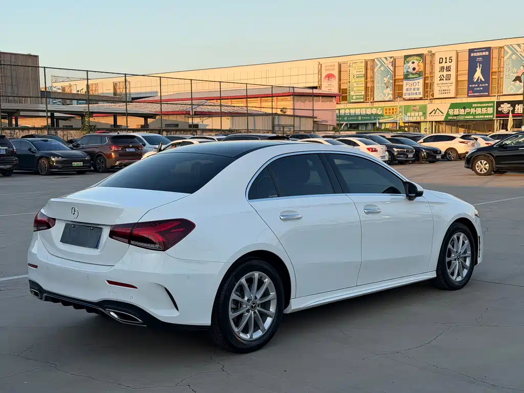 Mercedes-Benz A-Class — миниатюра 6