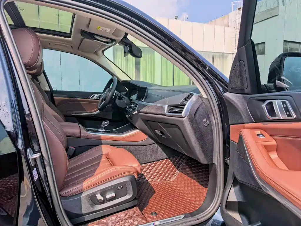 BMW X5 (Import) — миниатюра 6